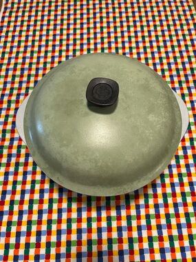 Vtg Club Dutch Oven Avocado Green 10 inches round 4 1/2" Deep Aluminum Pot & Lid